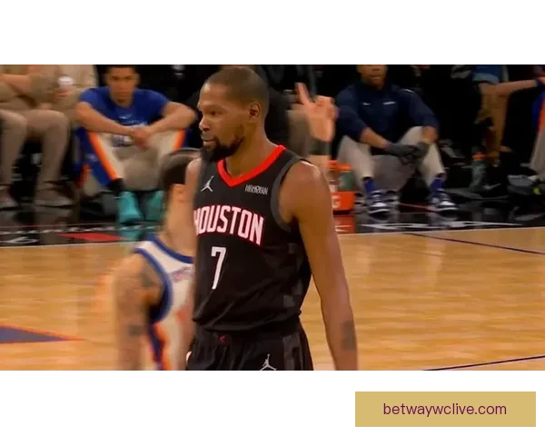 GG-杰克逊怒批裁判偏袒杜兰特 无接触也频繁获罚球