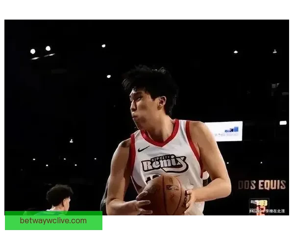 瀚森背靠背拿下14分11篮板 混音队主帅称其每日进步表现出色