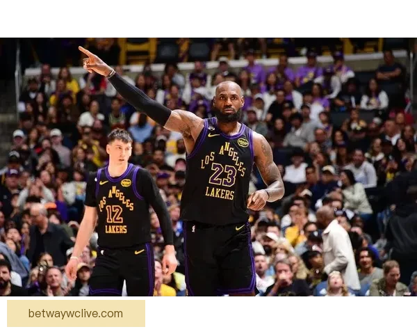 火湖大战暗潮汹涌 湖人积极沟通火箭各自为战引发热议